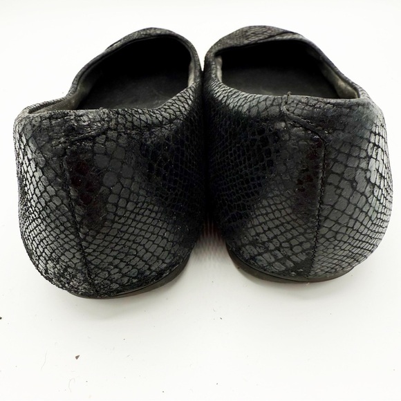 Vionic Caballo Pointed Ballet Flat Snake - Picture 5 of 8